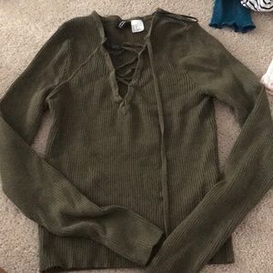 Tight shirt v tie up